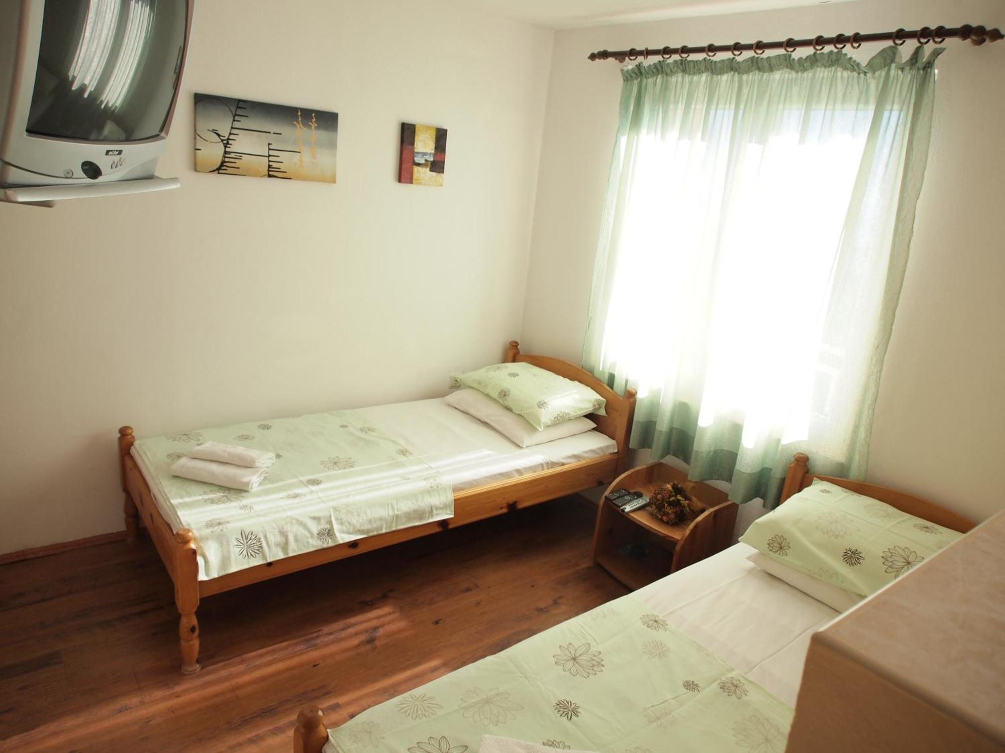 Apartments And Rooms With Parking Space Orebic, Peljesac - 10192 Стая снимка